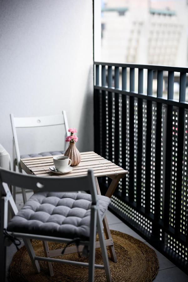 Native Apartments Barska 69 Krakow Ngoại thất bức ảnh