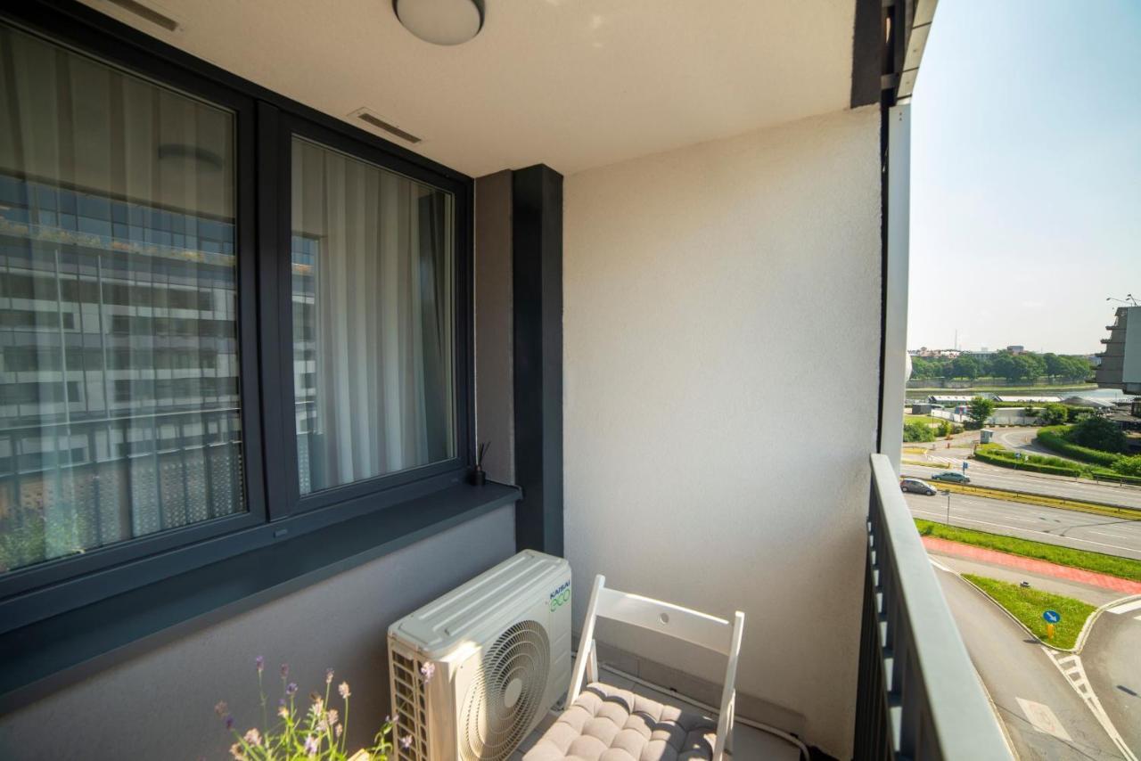Native Apartments Barska 69 Krakow Ngoại thất bức ảnh